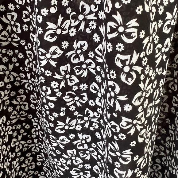 Vintage floral print midi dress with matching belt - Picture 3 of 7